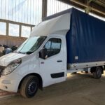 Renault Master emelőhátfalas kisteherautó oldal-elölről